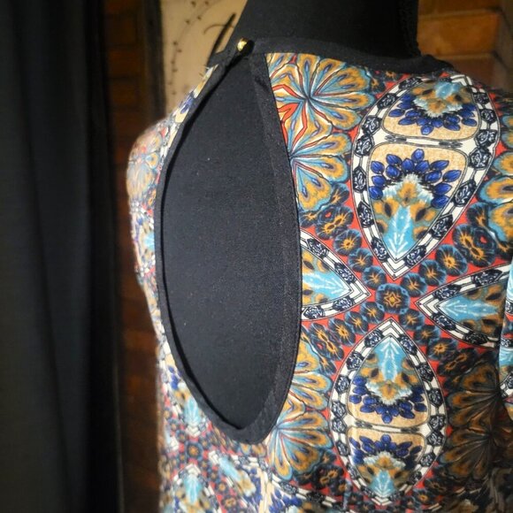 One Clothing 70s Retro Blue Multi-Colored Patterned Round Neck Dress - Size S - Picture 9 of 14